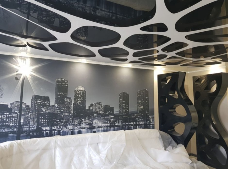 Потолок на кухне натяжной одноуровневый