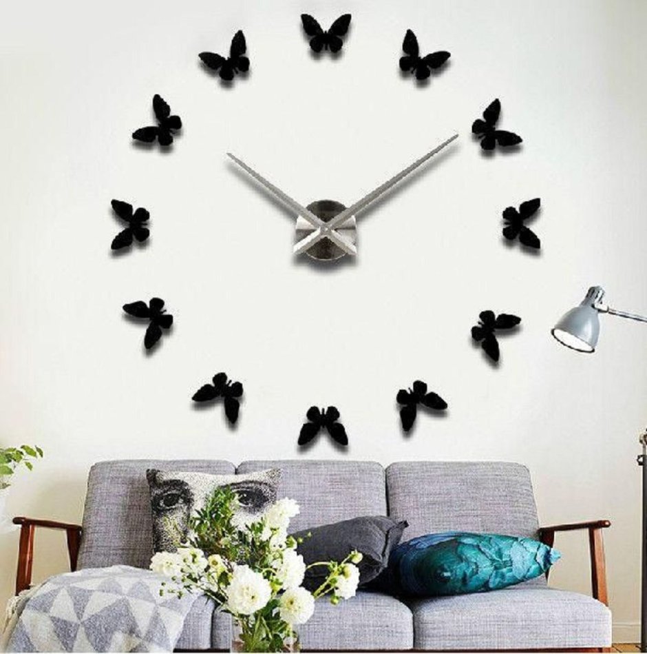 Часы интерьерные с бабочками