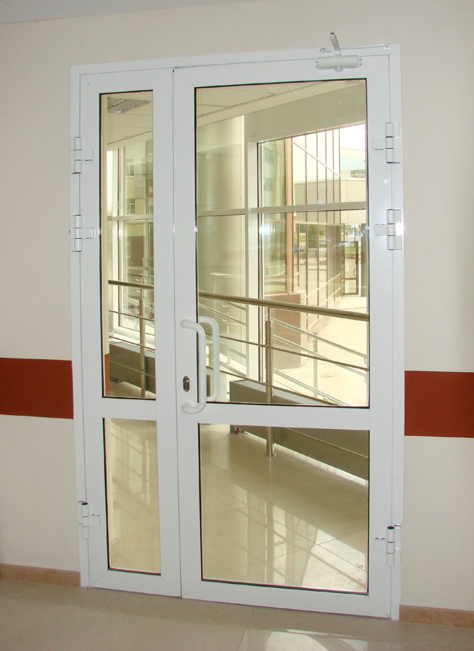 Двери противопожарные с ПВХ фрамугой