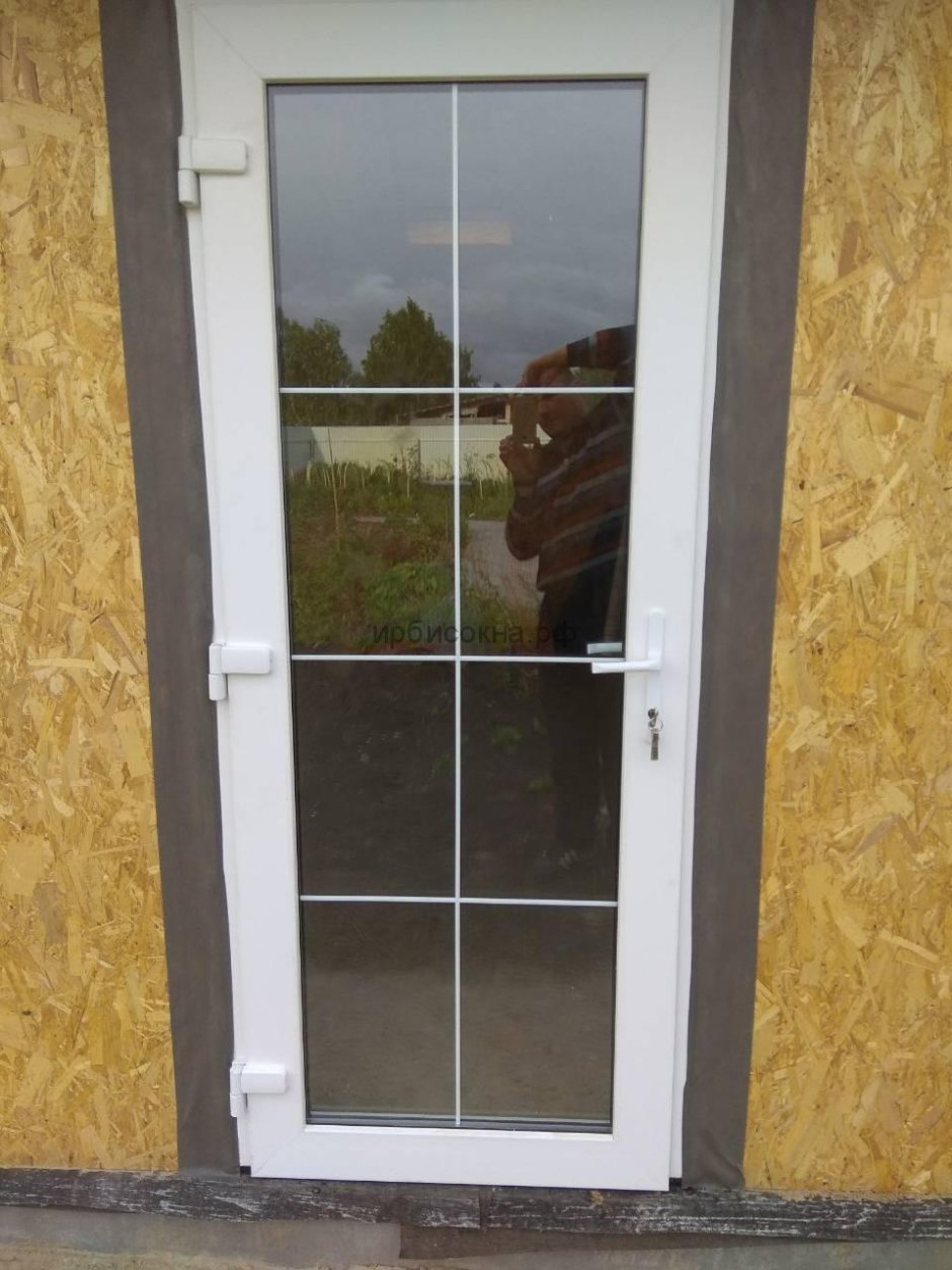 Пластиковая дверь на кухню