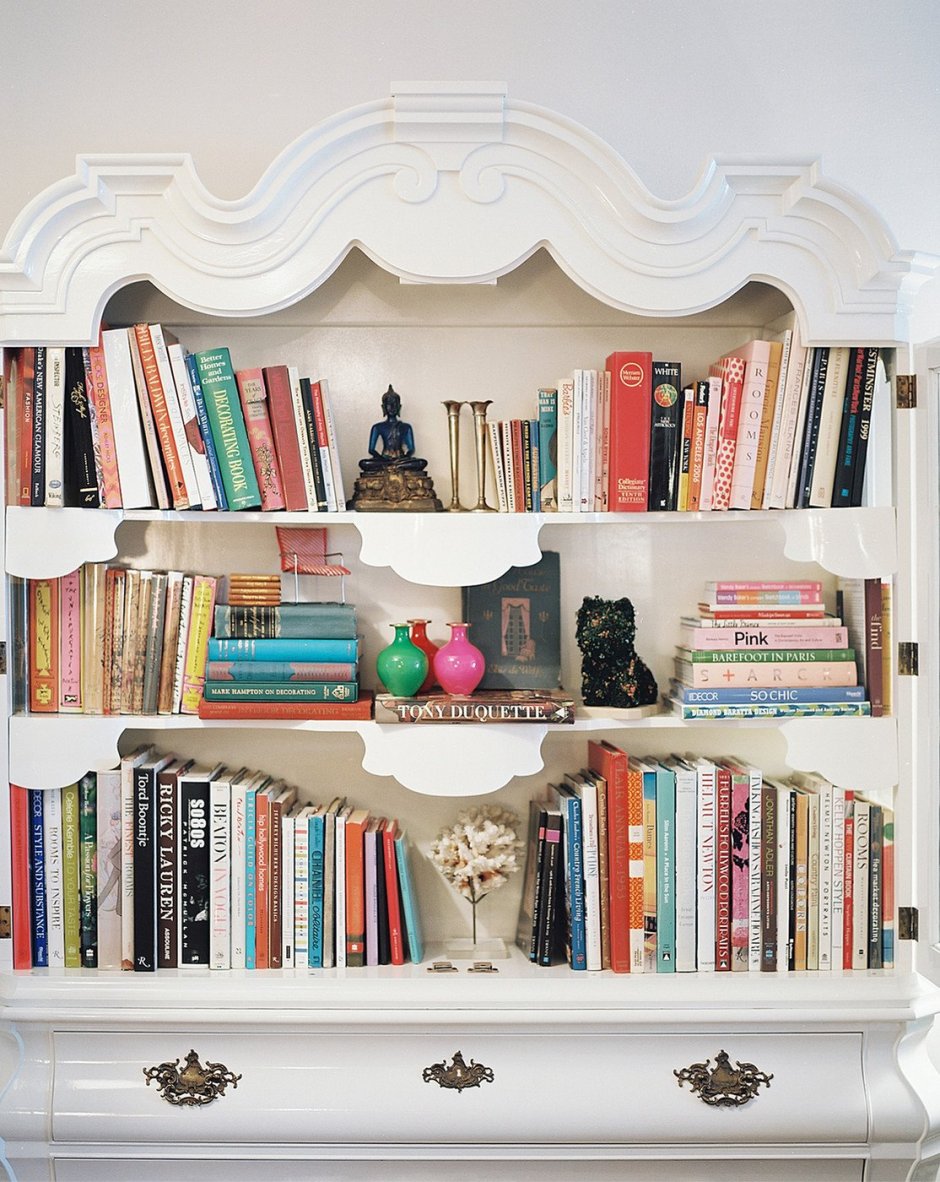 Красивая полка для книг