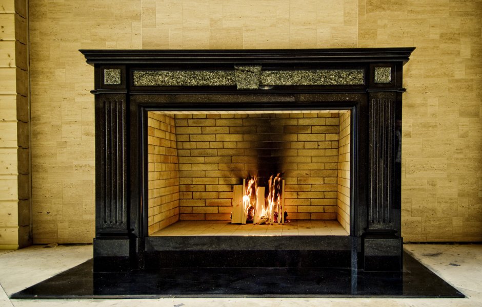 Ковка для украшения камина