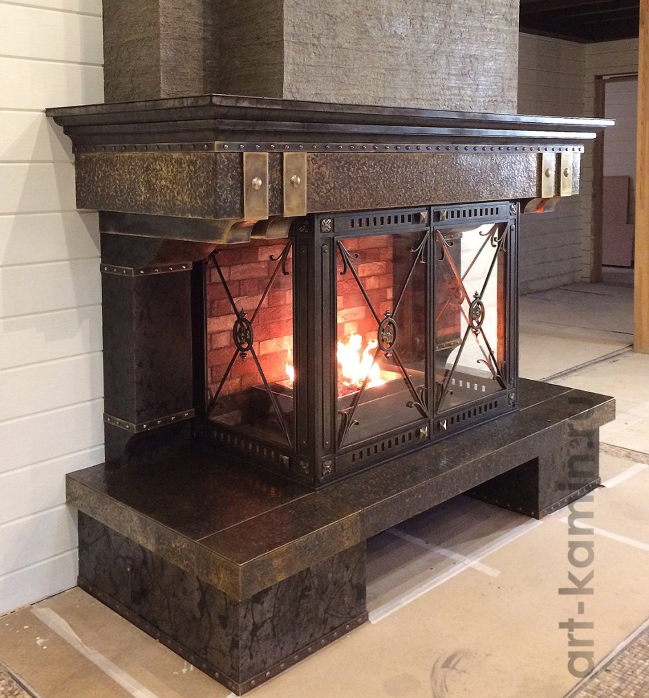 Камины с ковкой