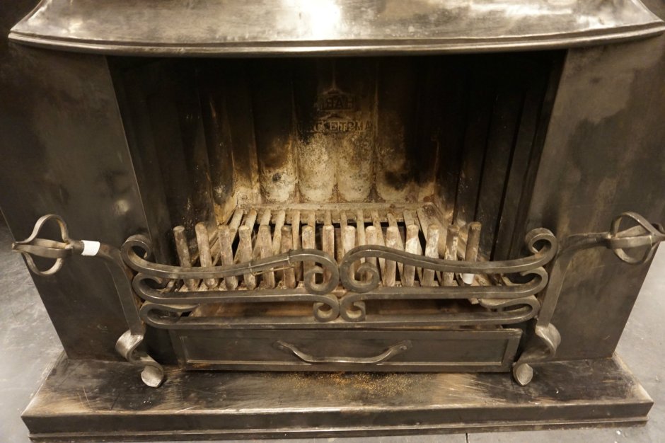 Новогодний декоративный камин