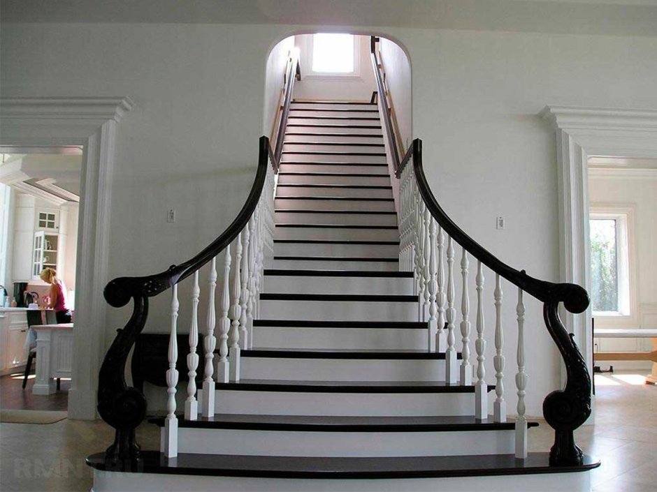 Красивые белые лестницы