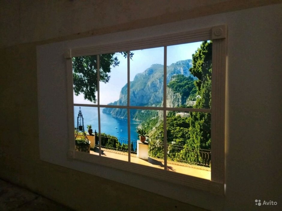 Имитация окна на стене