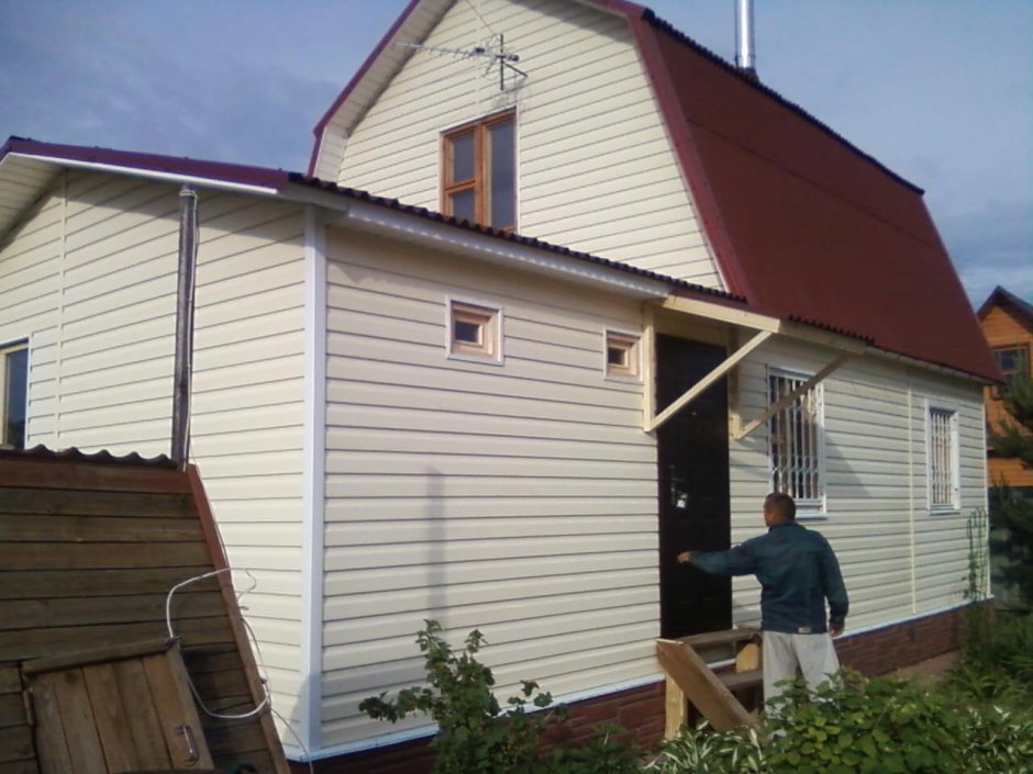 Пристройка к дачному дому с торца