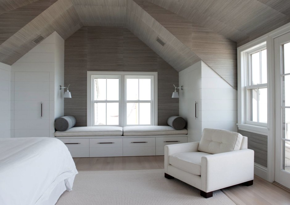 Окна на мансарде в интерьере