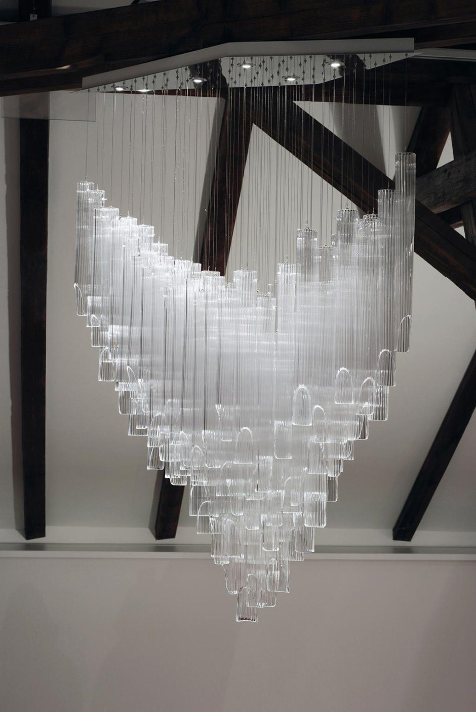 Люстра со стеклянными палочками