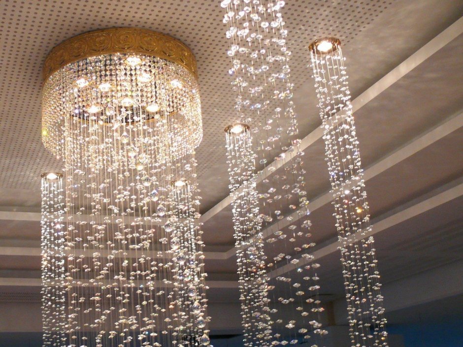 Хрустальные шторы в интерьере