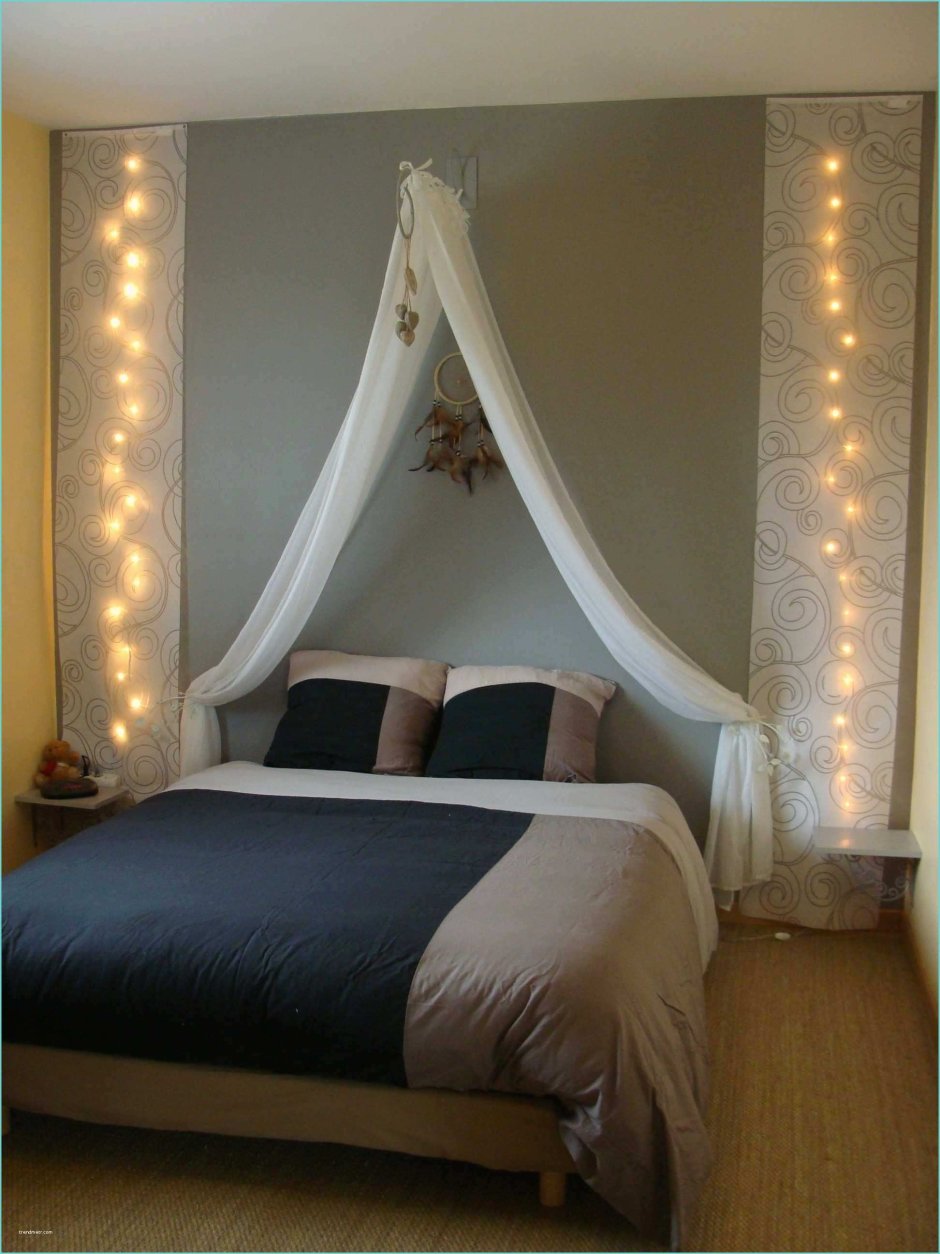 Потолок из гипсокартона для спальни в классическом стиле