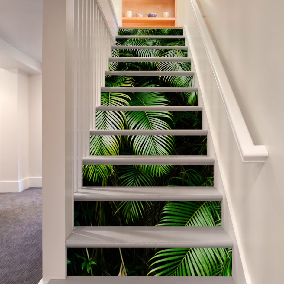 Декоративная лестница в интерьере