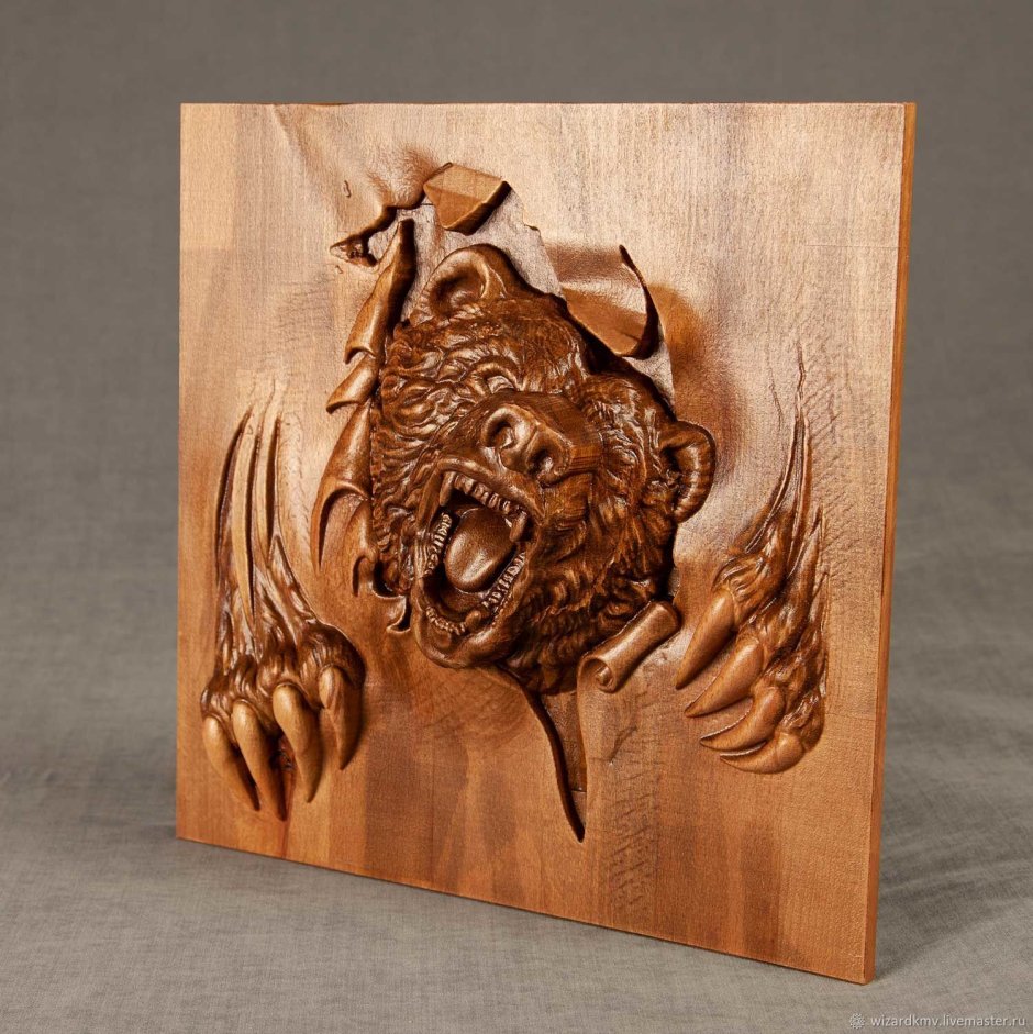 Панно из можжевельника с подсветкой медведь