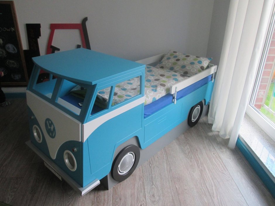 Кроватка Volkswagen Bus