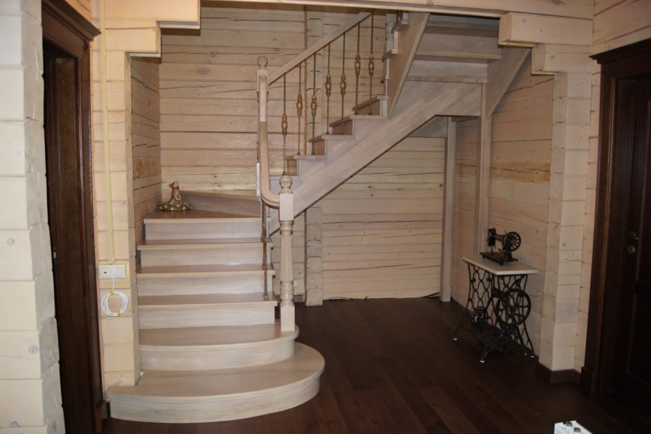 Маршевые лестницы в частном доме