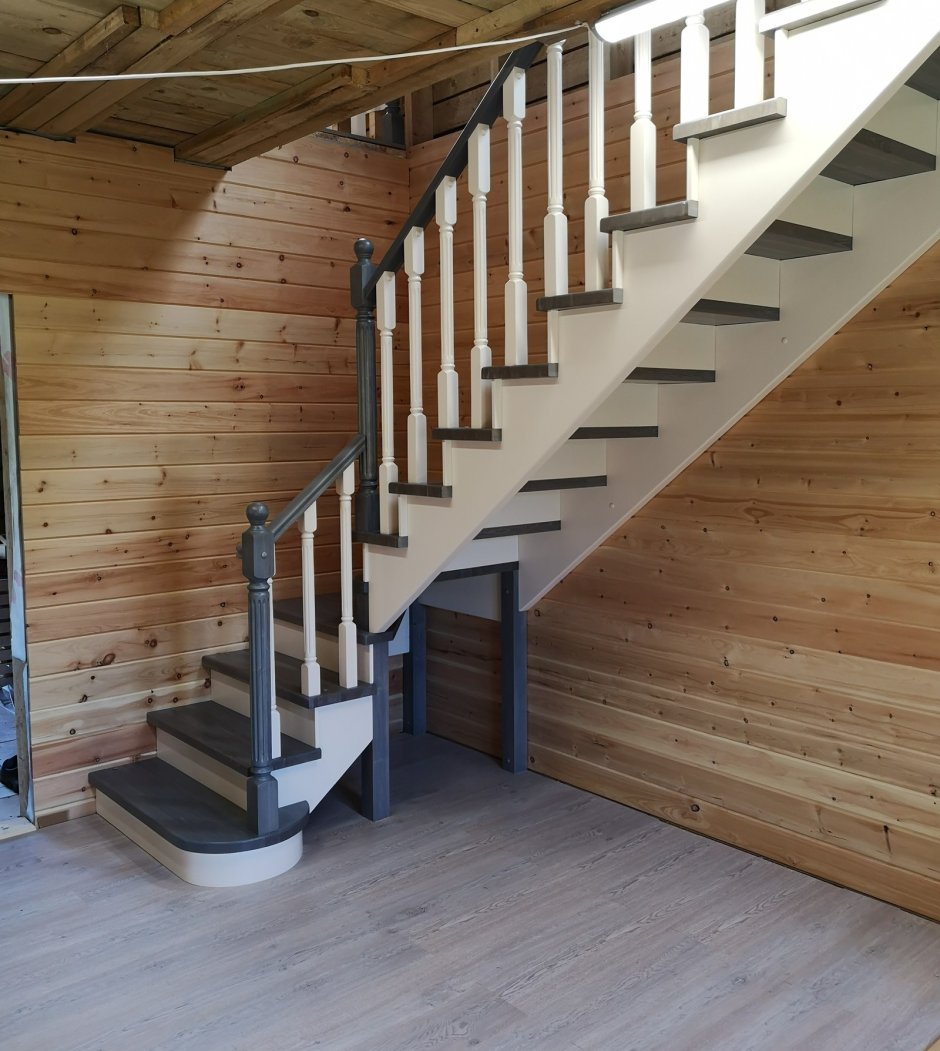 Лестница классическая