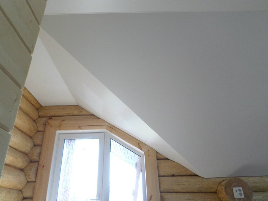 Комната на мансарде