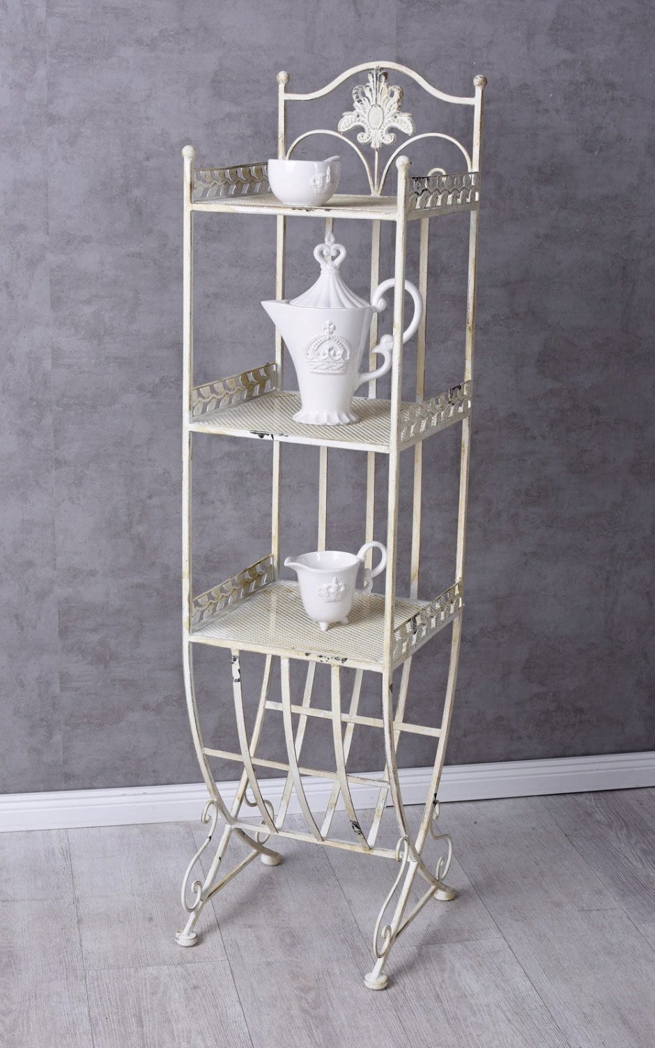 Металлическая Этажерка в ванную комнату