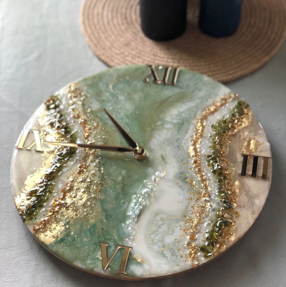 Часы из эпоксидной смолы море