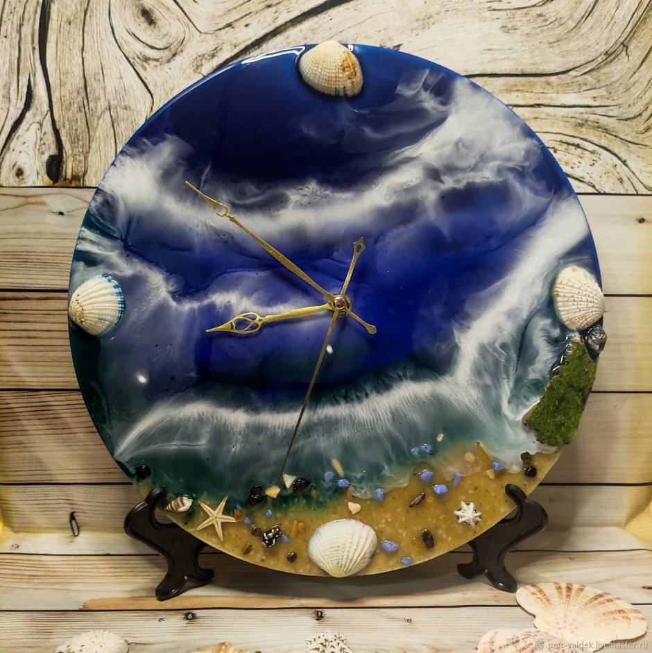 Часы из эпоксидной смолы