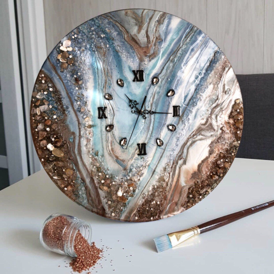 Часы из эпоксидной смолы