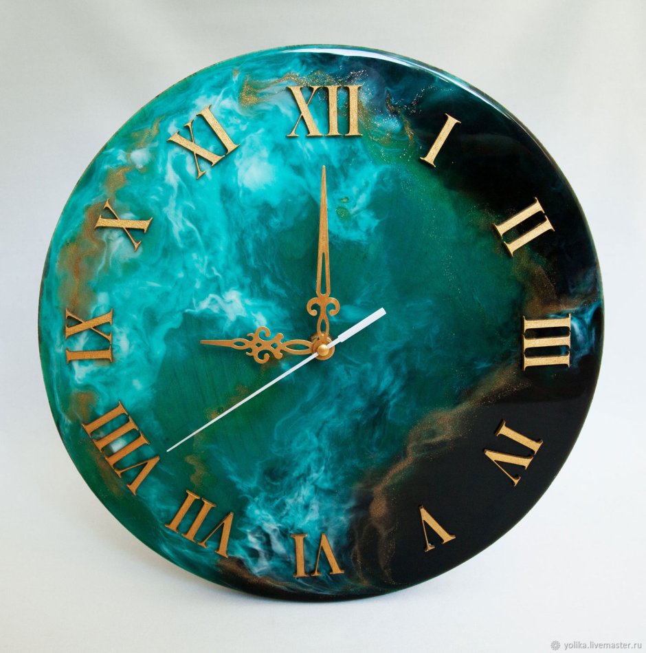 Часы из эпоксидной смолы