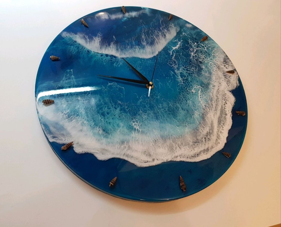 Часы из эпоксидной смолы