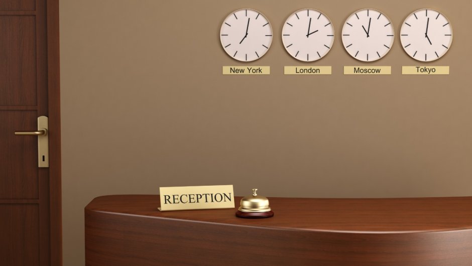 Часы на ресепшн