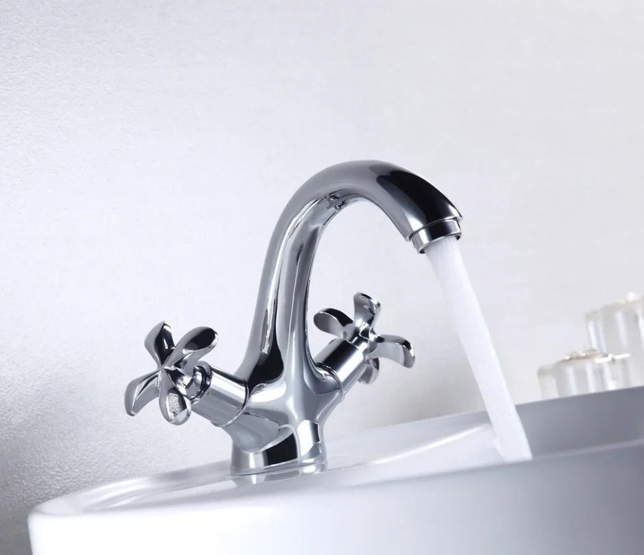 Смеситель для раковины Lemark Flora lm0106c