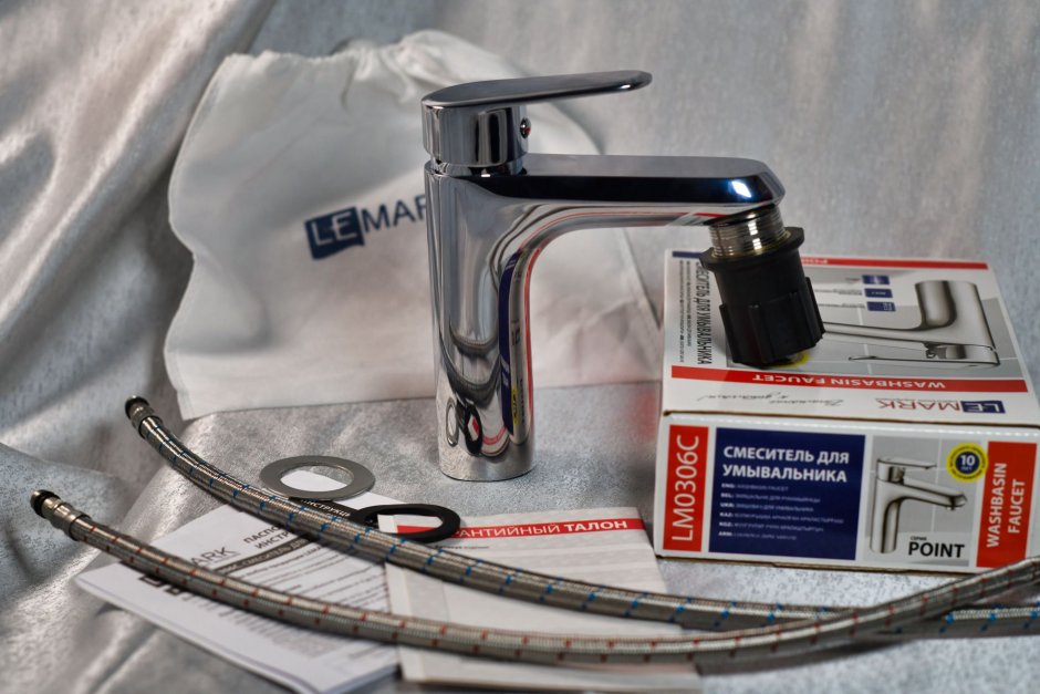 Смеситель для ванны Satin sat01bl