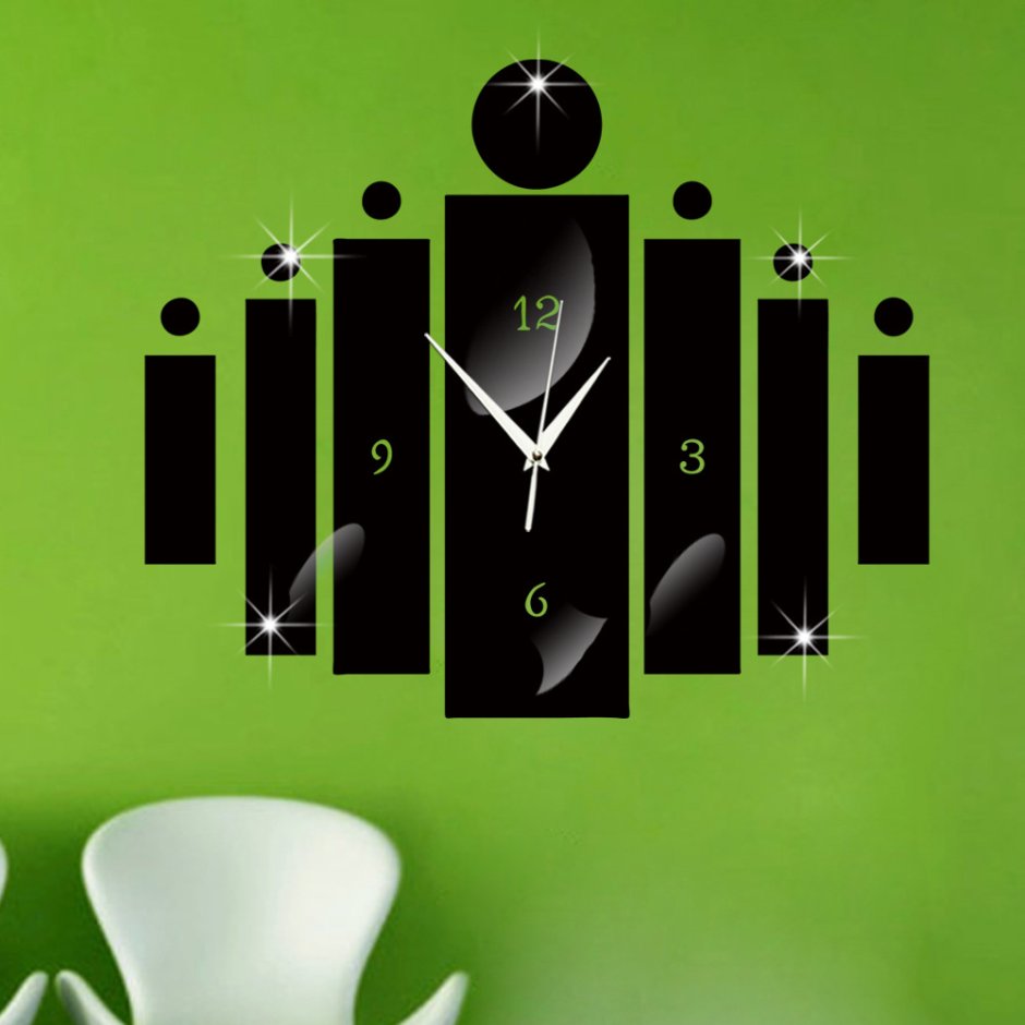Часы на стену с подсветкой