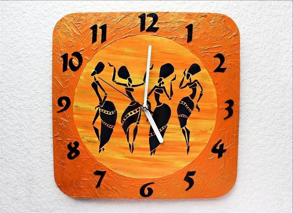 Часы настенные в африканском стиле