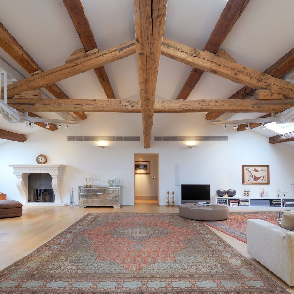 Фальшбалки в интерьере лофт