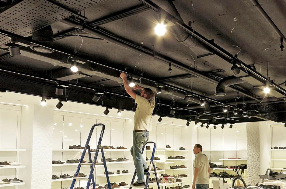 Трековые светильники для торговых помещений