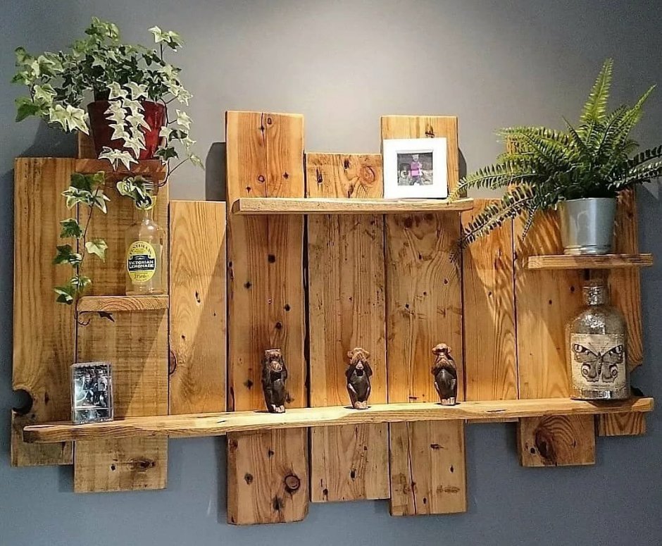 Необычные деревянные полки