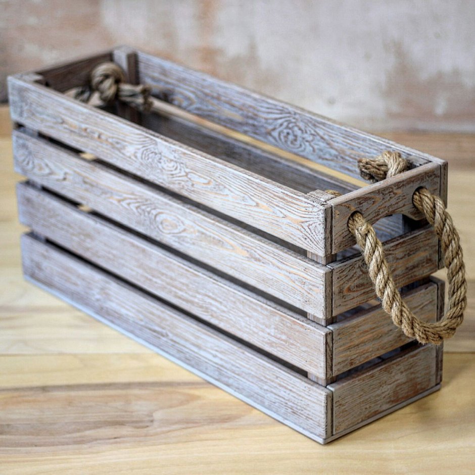 Деревянный ящик