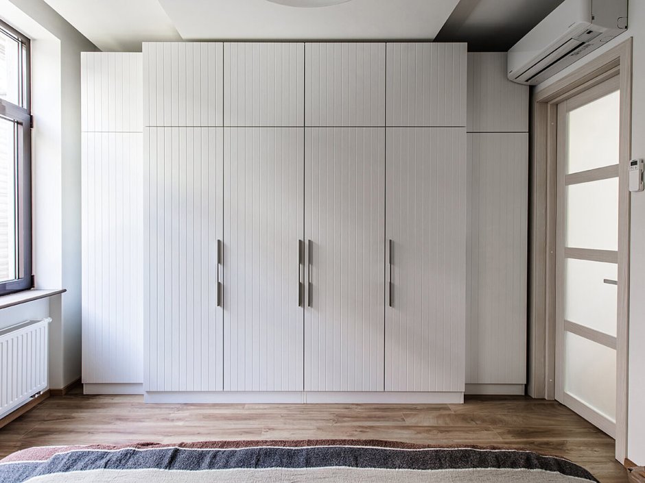 Встроенные шкафы в спальню