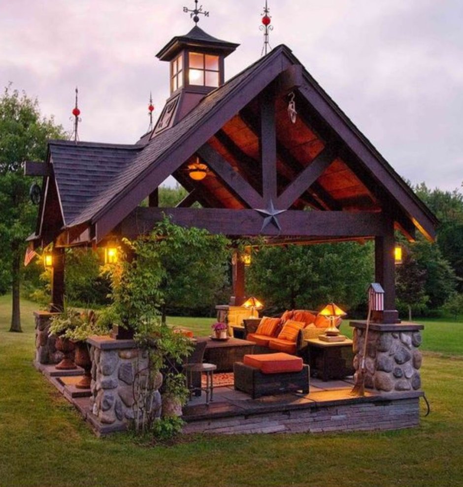 Беседка из горбыля