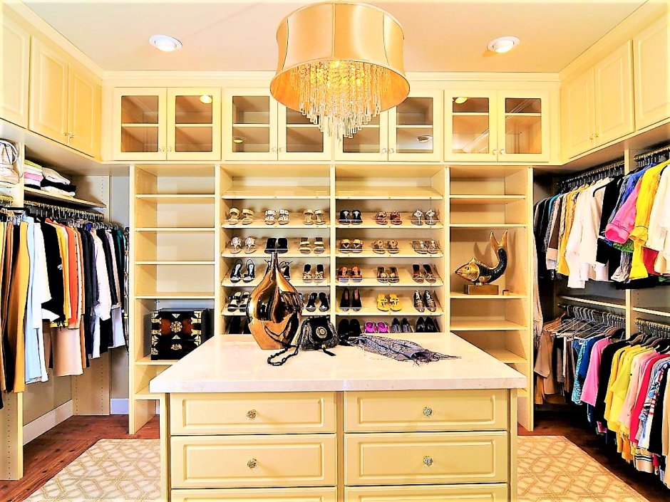 Большая женская гардеробная