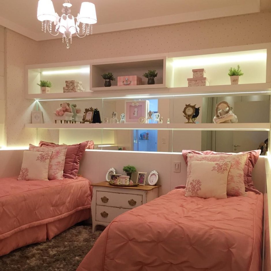 Спальня для двух девочек