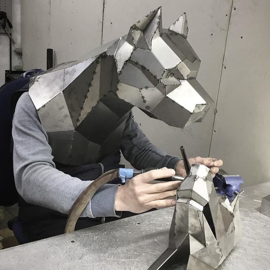 Скульптуры из металлолома