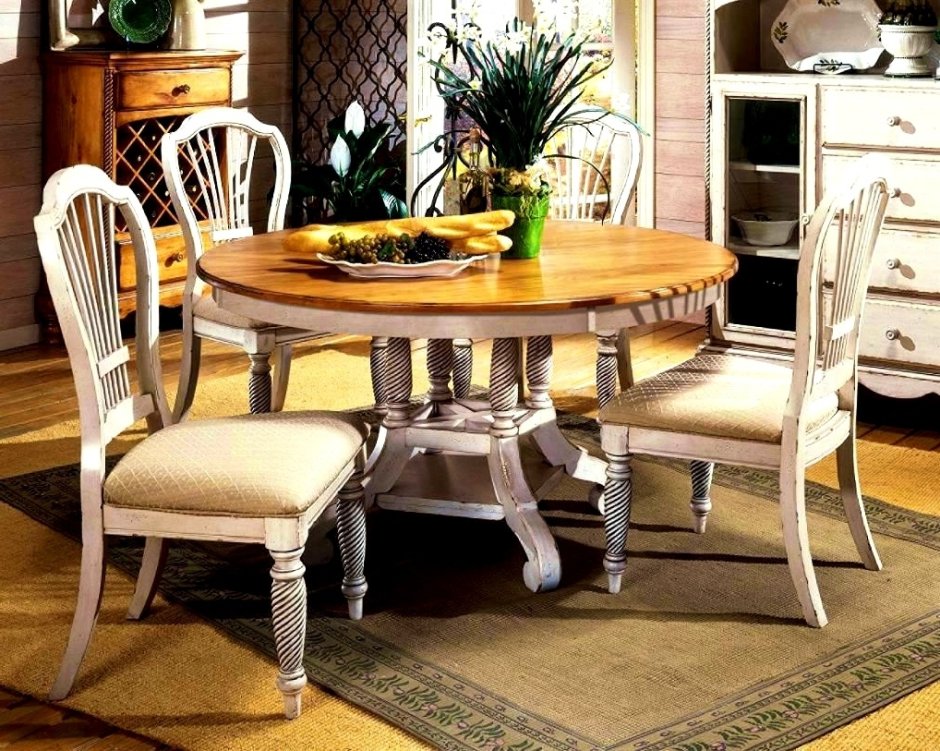 Round Dining Table a482