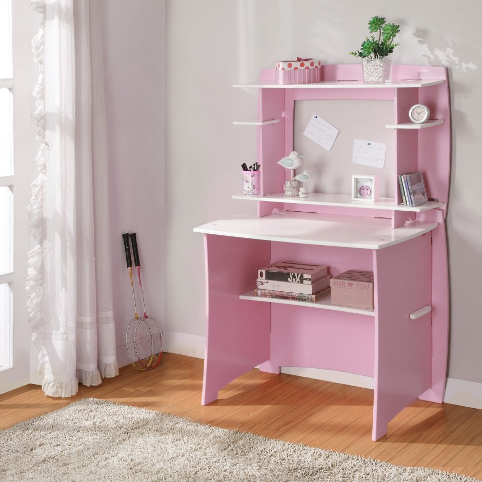 Розовый письменный стол для девочки