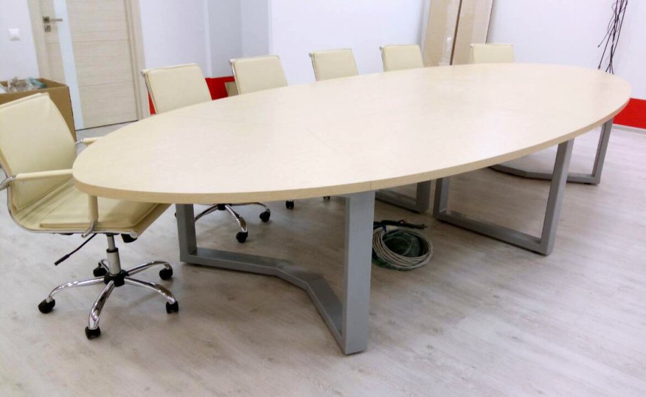 Круглый стол для конференц зала