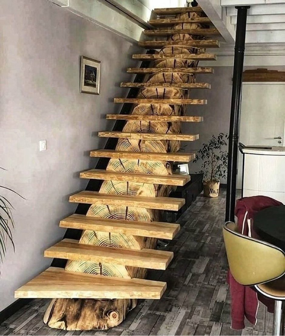 Необычные лестницы из дерева