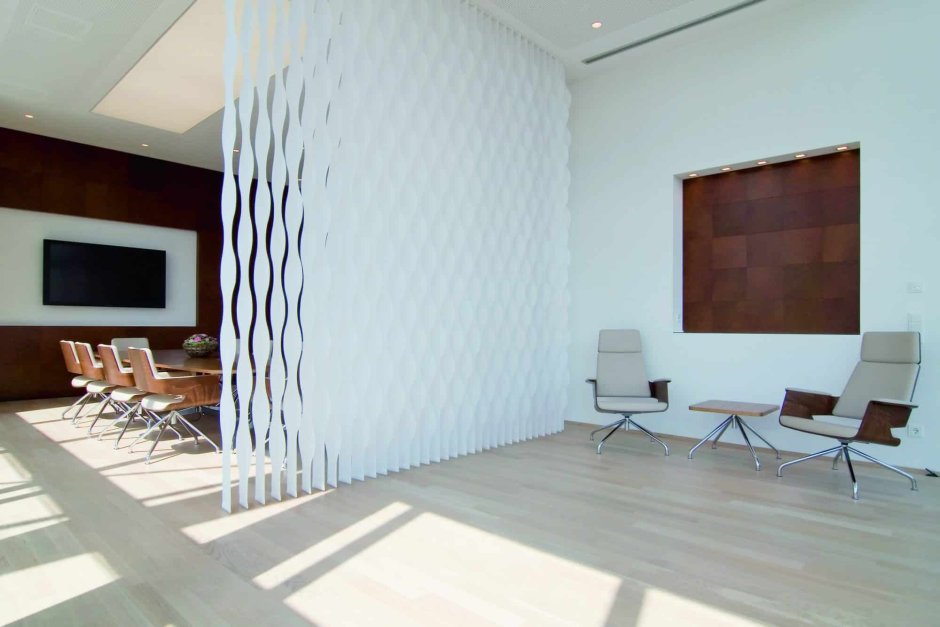 Вертикальные жалюзи перегородки в интерьере