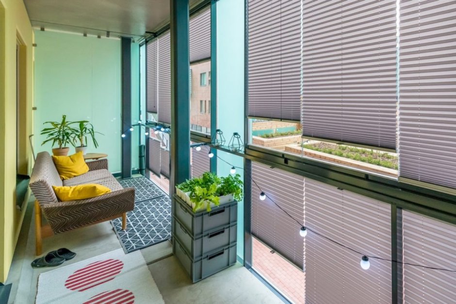 Жалюзи на балкон