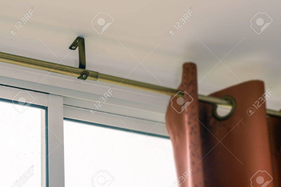 Крепёж для штор на балконе