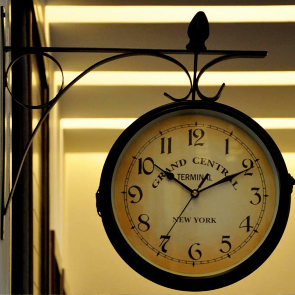 Двухсторонние часы Grand Central Terminal