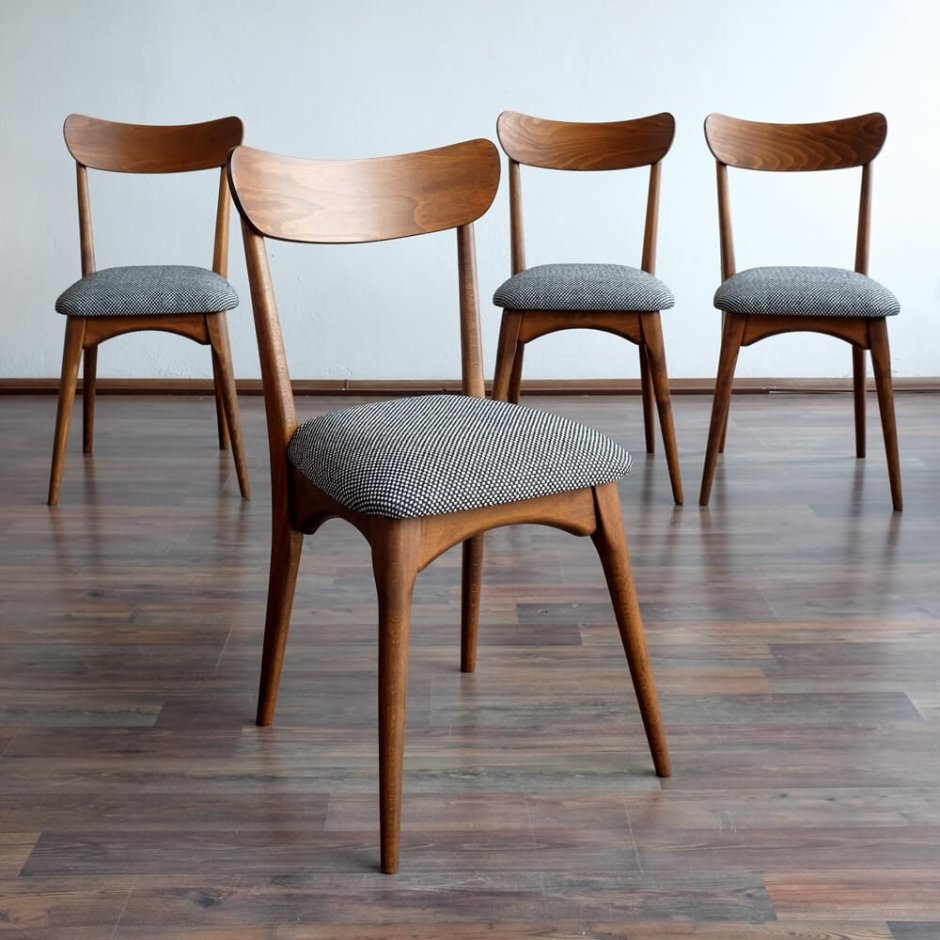 Стильные деревянные стулья